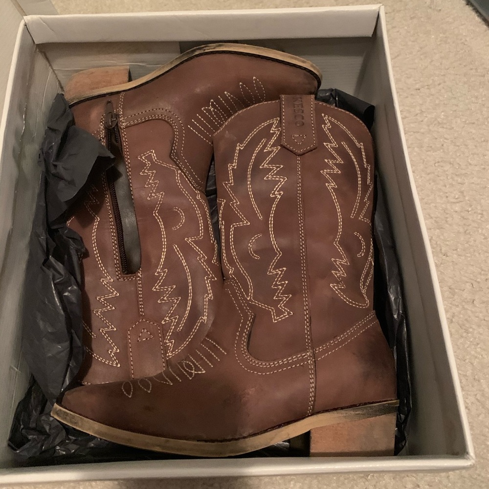 Girls cowboy boots